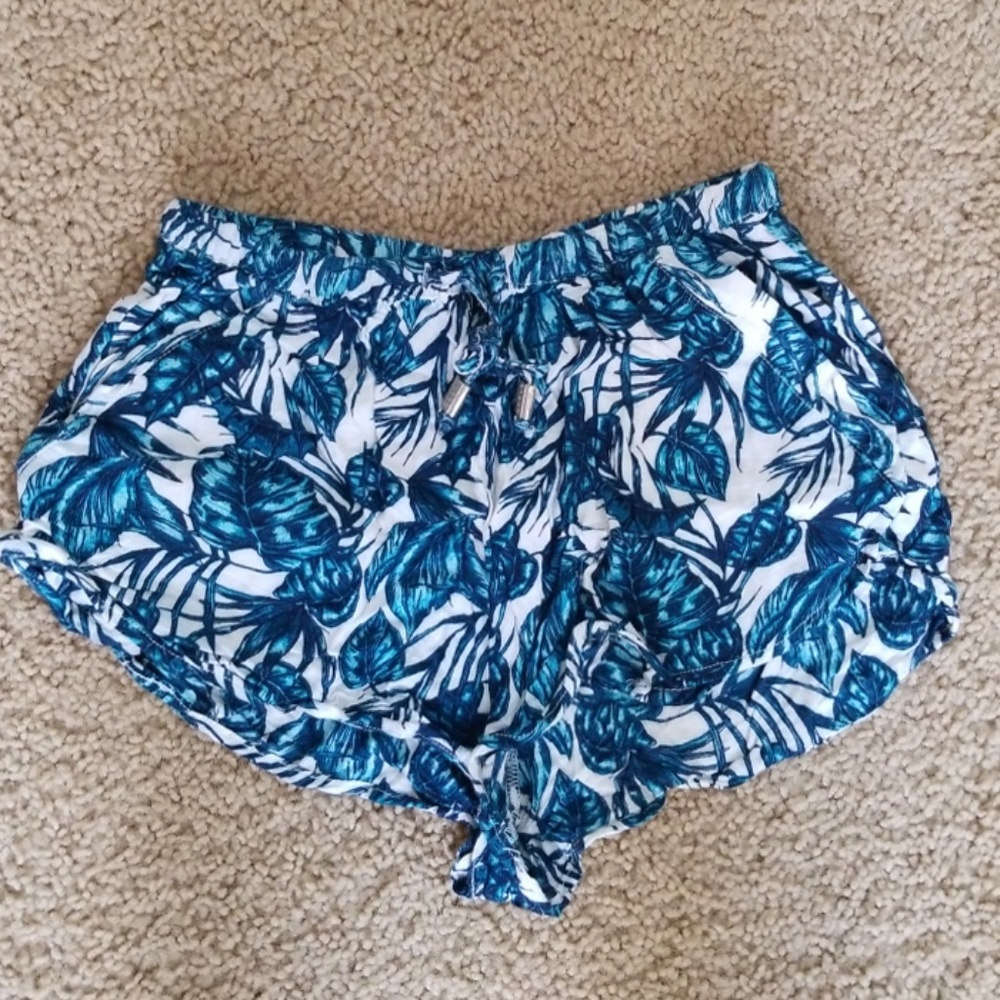 Short shorts